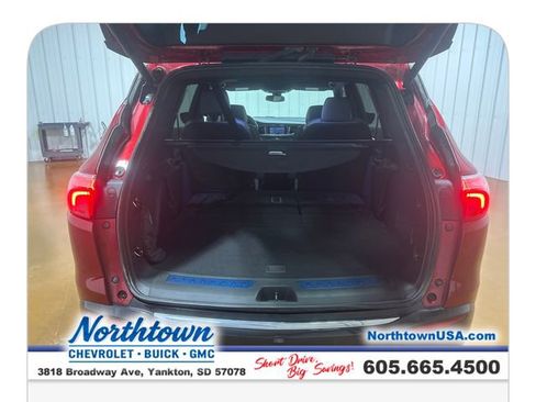 Certified 2024 Buick Enclave Essence w/ LPO, Cargo Package AWD/4WD image 21