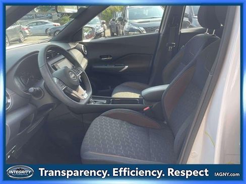 Used 2024 Nissan Kicks SR image 15