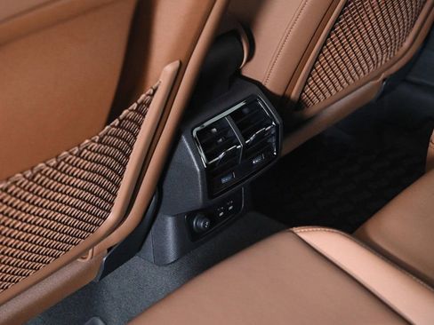 Certified 2025 Audi Q3 2.0T Premium w/ Convenience Package image 18