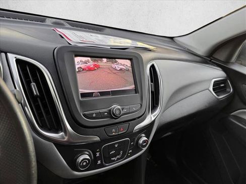 Used 2024 Chevrolet Equinox LS image 14