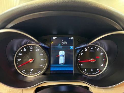 Used 2021 Mercedes-Benz GLC 300 image 36