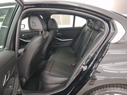 Certified 2025 BMW 330i Sedan image 27