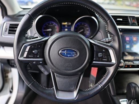 Used 2018 Subaru Outback 2.5i Premium image 15