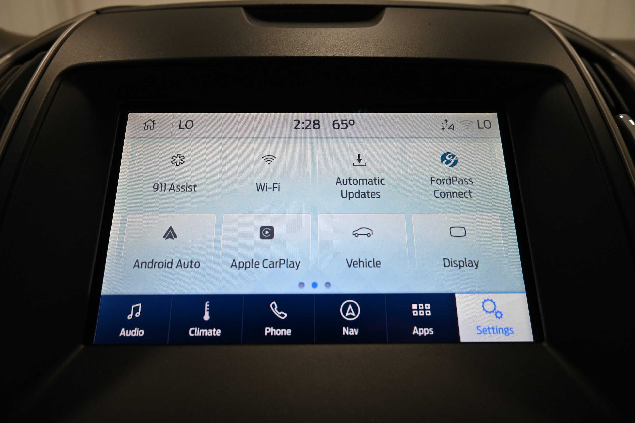 Used 2020 Ford Edge ST-Line w/ Cold Weather Package AWD/4WD image 19