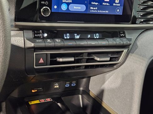 Used 2025 Toyota Camry LE w/ Convenience Package FWD image 31