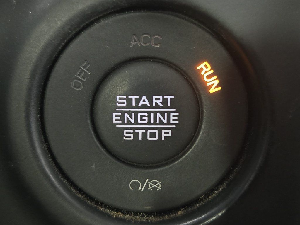 Used 2023 Jeep Gladiator Sport AWD/4WD image 22