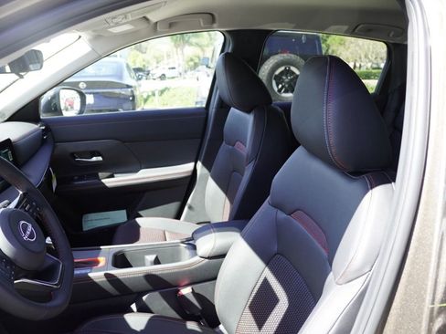 New 2026 Nissan Kicks SR image 15