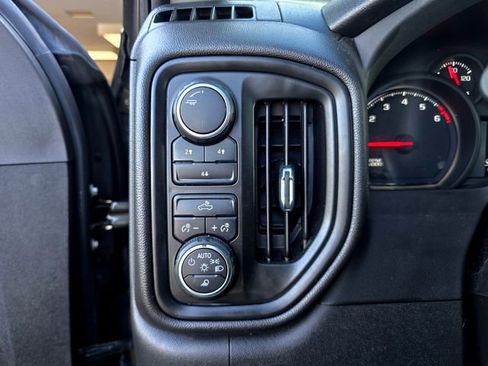 Used 2023 Chevrolet Silverado 2500 Custom w/ Custom Value Package image 18