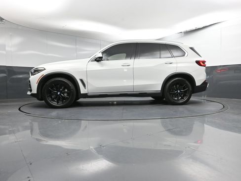Used 2023 BMW X5 xDrive40i w/ Premium Package image 29