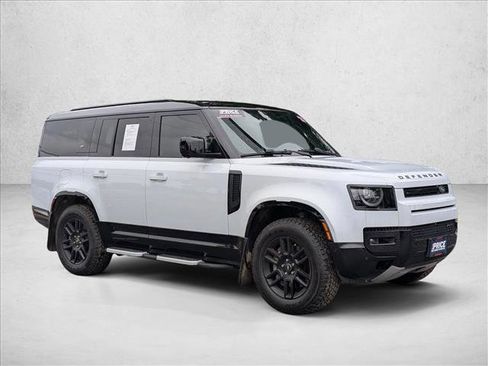 Used 2023 Land Rover Defender 130 X-Dynamic SE AWD/4WD image 3