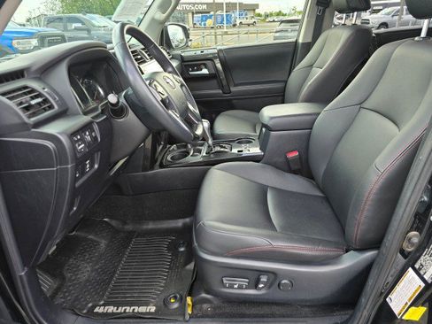 Used 2020 Toyota 4Runner TRD Off-Road Premium image 24