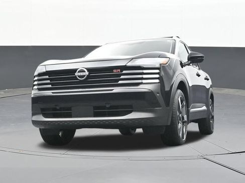Used 2026 Nissan Kicks SR w/ SR Premium Package FWD image 54