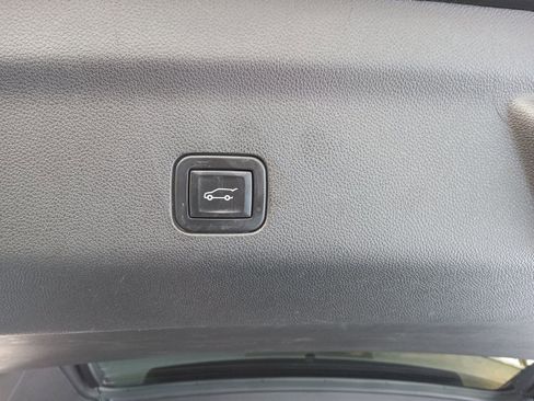 Used 2023 Chevrolet Tahoe Premier image 26