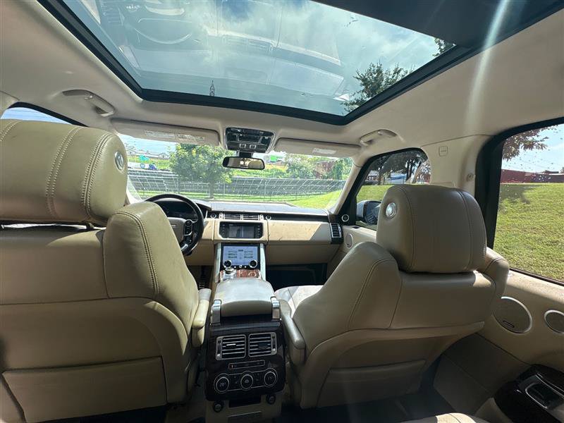 Used 2015 Land Rover Range Rover Supercharged AWD/4WD image 21
