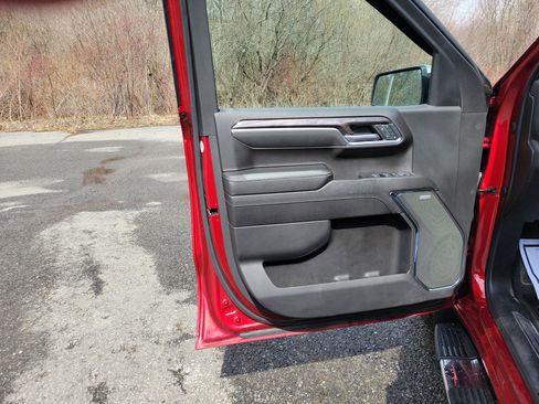 Used 2023 Chevrolet Silverado 1500 LTZ w/ LTZ Premium Package AWD/4WD image 15