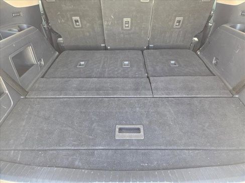 Used 2022 Ford Expedition XLT image 6