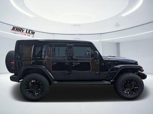 New 2026 Jeep Wrangler Unlimited Sahara AWD/4WD image 2