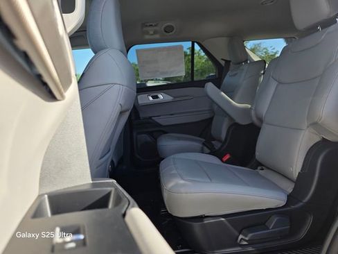 New 2026 Ford Explorer Active image 11