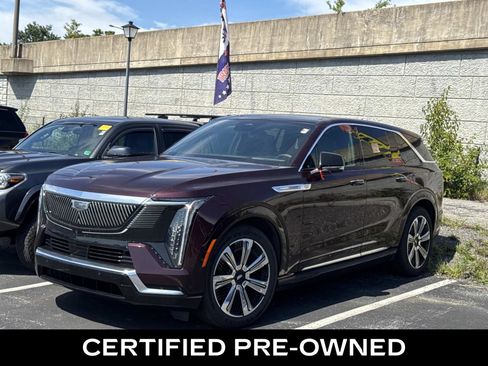 Used 2025 Cadillac Escalade IQ Luxury 2 w/ LPO, Premium Carpet Package AWD/4WD image 1