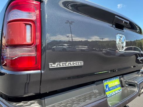 Used 2019 RAM 1500 Laramie AWD/4WD image 35