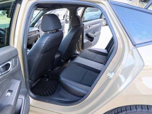 Used 2025 Honda Civic Sport image 29