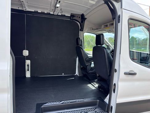 Used 2024 Ford Transit 150 Medium Roof w/ Load Area Protection Package RWD image 32