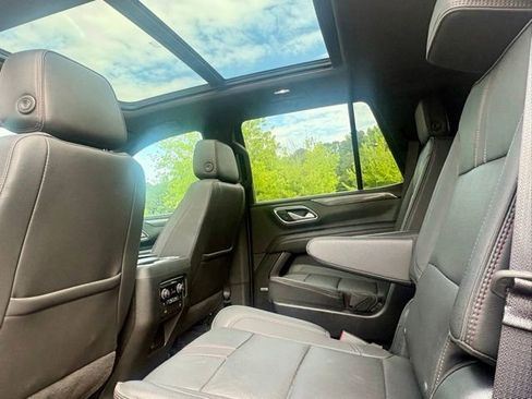 Used 2022 Chevrolet Tahoe RST w/ Luxury Package AWD/4WD image 28