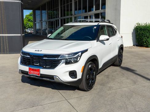 Used 2026 Kia Seltos EX w/ EX Sunroof Package AWD/4WD image 3