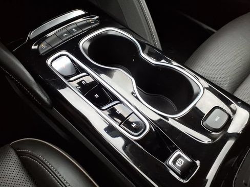 Certified 2023 Buick Envision Essence FWD image 36