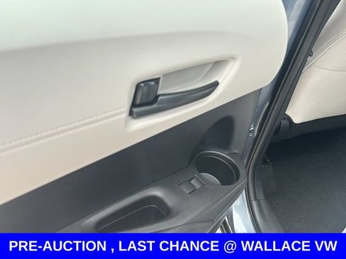 Used 2024 Toyota Corolla Cross L FWD image 15