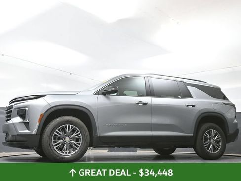 Used 2024 Chevrolet Traverse LT AWD/4WD image 59