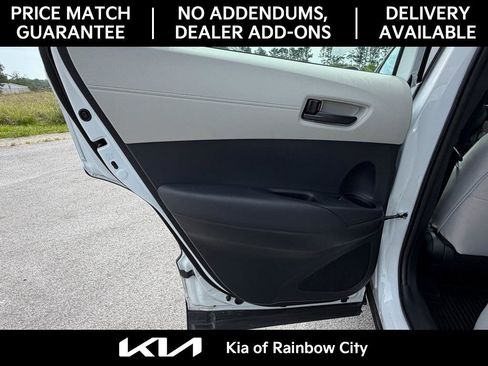 Used 2025 Toyota Corolla Cross L FWD image 14
