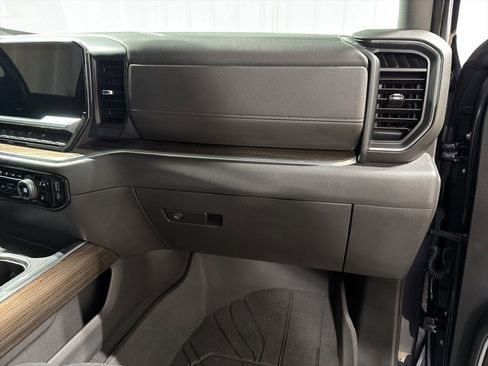 Certified 2022 Chevrolet Silverado 1500 RST w/ Convenience Package II image 23