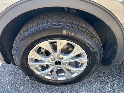 New 2026 Ford Escape Active w/ Tech Pack #1 image 9