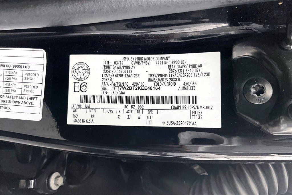 Used 2019 Ford F250 Platinum w/ Platinum Ultimate Package AWD/4WD image 3