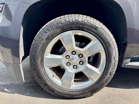 Used 2018 Chevrolet Tahoe LT AWD/4WD image 38