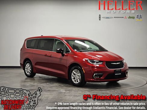 New 2026 Chrysler Pacifica Select FWD image 1