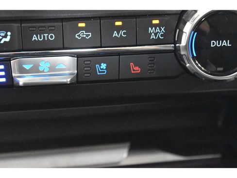 New 2025 Ford F350 Platinum image 24