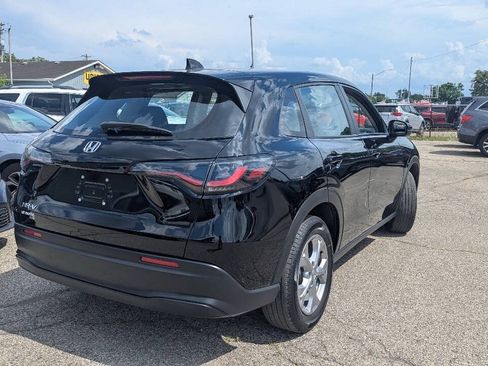 Used 2024 Honda HR-V LX image 9