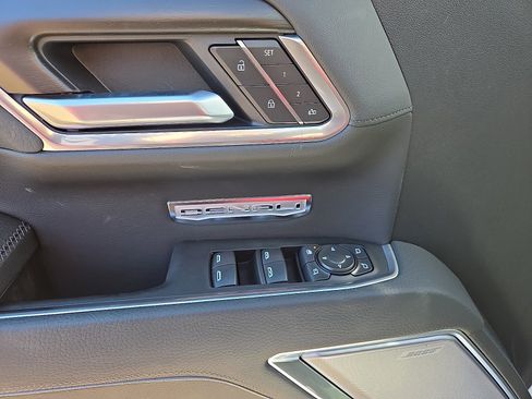 New 2026 GMC Sierra 1500 Denali w/ Denali Reserve Package image 9