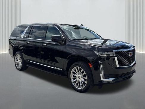 Used 2023 Cadillac Escalade ESV Premium Luxury w/ LPO, Illumination Package AWD/4WD image 3