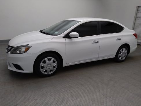 Used 2017 Nissan Sentra S FWD image 2