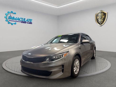Used 2017 Kia Optima LX FWD image 1