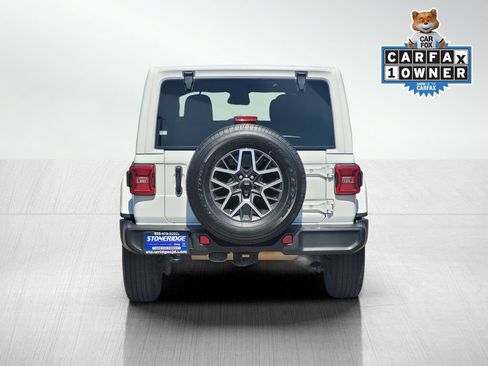 Used 2024 Jeep Wrangler Unlimited Sahara AWD/4WD image 5