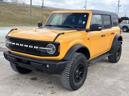 Used 2022 Ford Bronco Wildtrak image 9