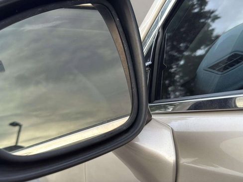 Used 2014 Lexus ES 300h image 36