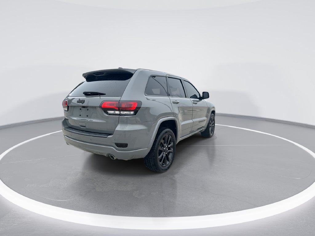 Used 2021 Jeep Grand Cherokee Laredo X AWD/4WD image 8