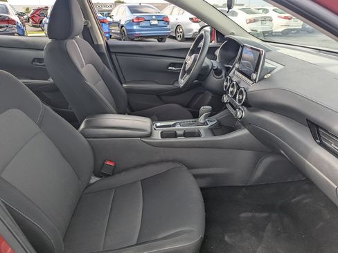 Used 2024 Nissan Sentra SV FWD image 32
