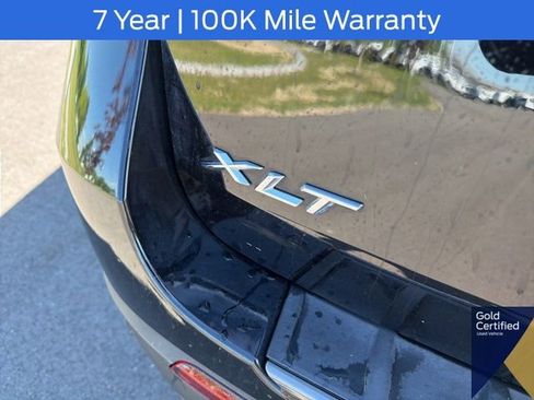 Used 2023 Ford Explorer XLT w/ Equipment Group 202A AWD/4WD image 12