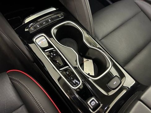 Used 2023 Buick Envision Essence w/ Sport Touring Package AWD/4WD image 20